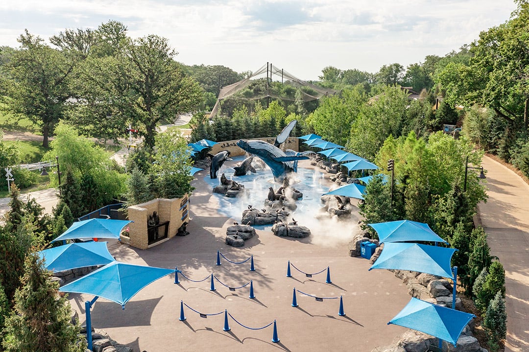 Henry Doorly Zoo Alaskan Adventure-NE-Shade-Square Cantilever Umbrella-View 075-Web