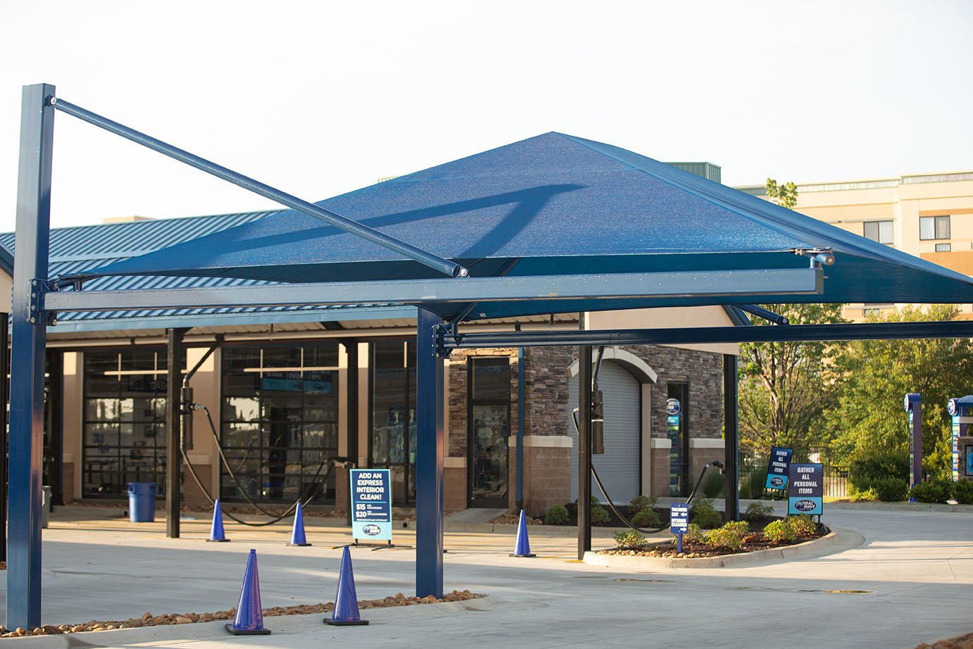 Tidal Wave Auto Spa-GA-Shade-Suspended Cantilever-View 01-Web